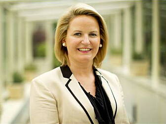Cyberbullies face jail under L...